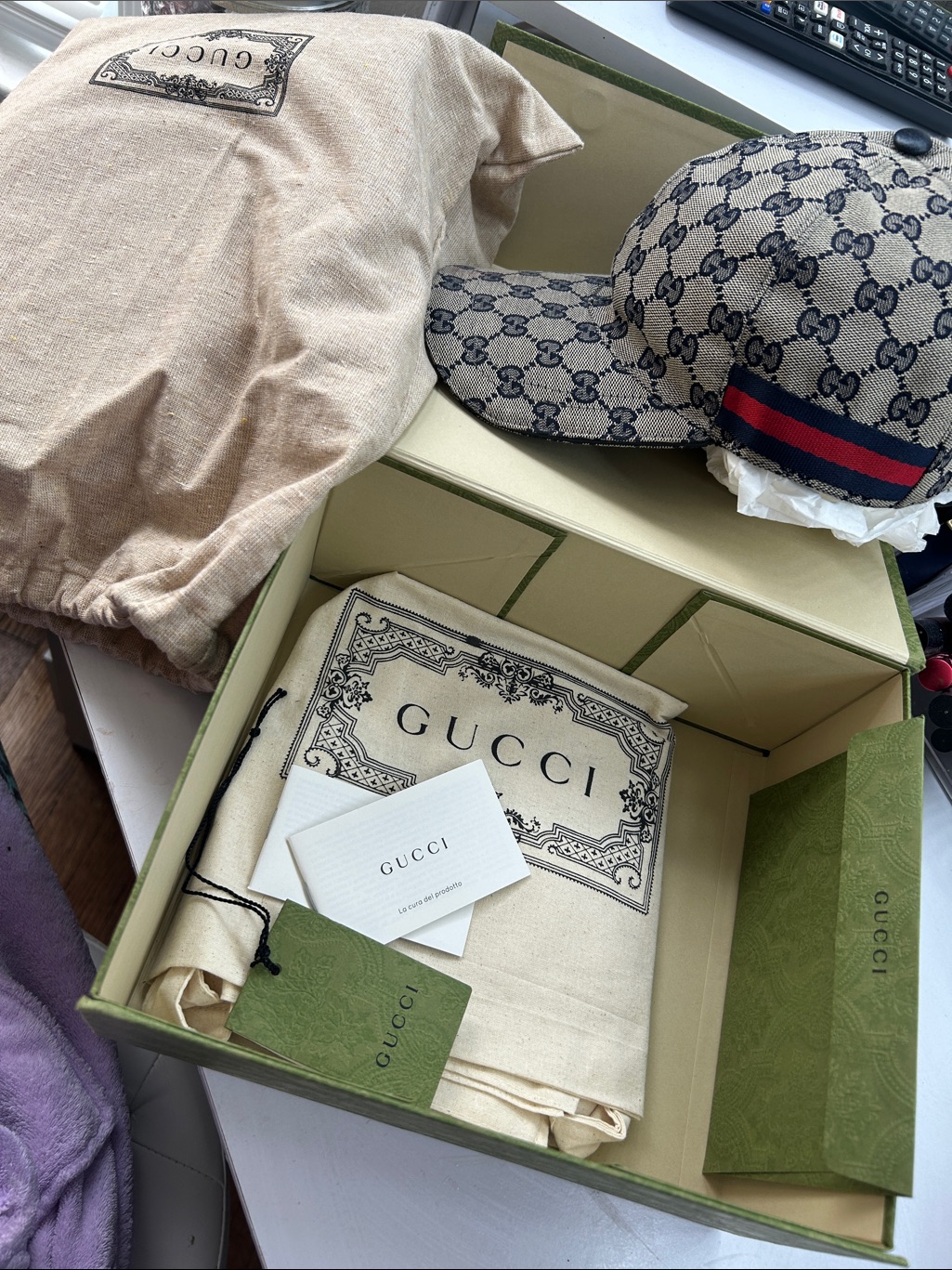 Gucci Beige Gg Supreme Baseball Cap With Navy-Red Web Stripe